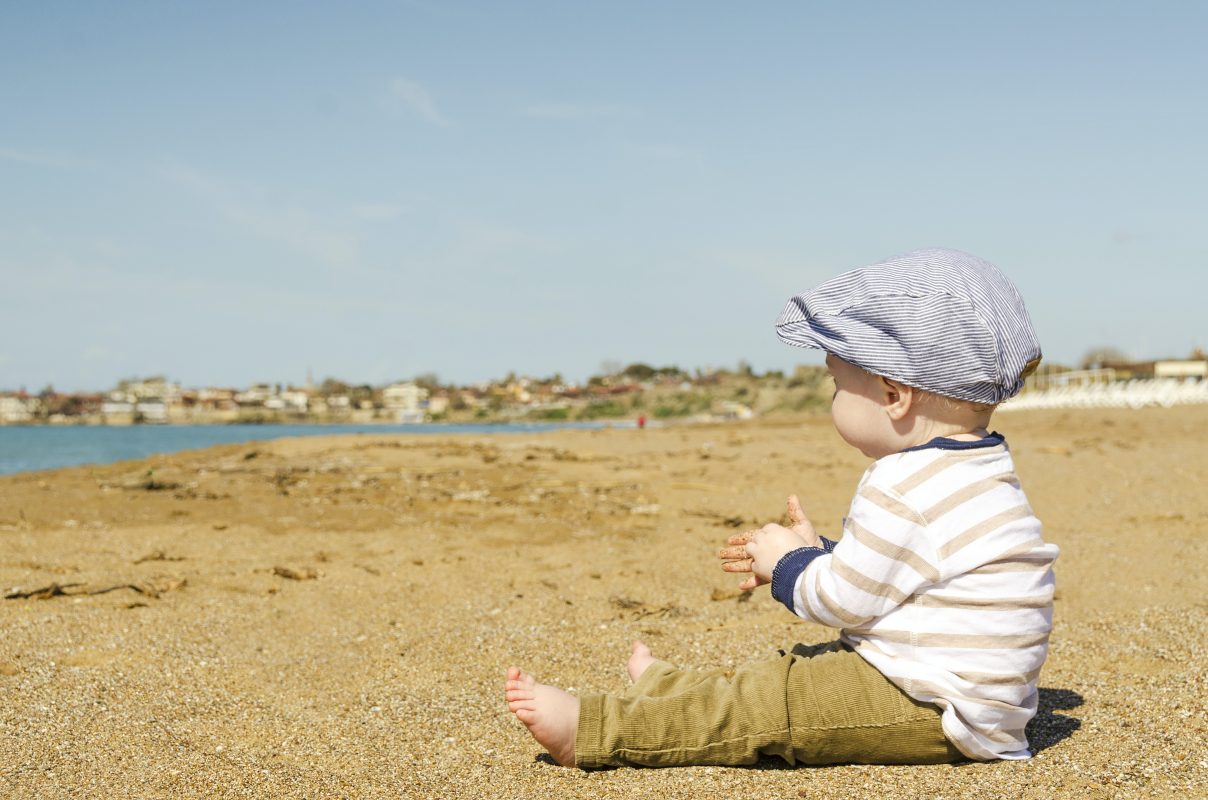 How to Encourage Independent Movement in Babies
